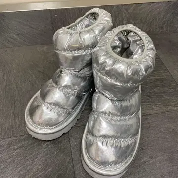 다운 부츠 실버 H&M