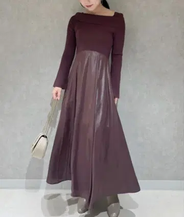 스나이델 오프숄더 니트 도킹 원피스