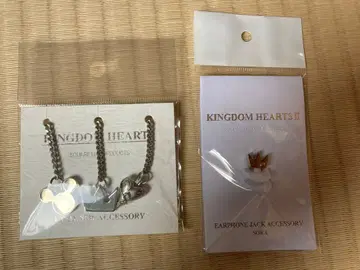 미개봉 새상품 킹덤하츠 지퍼 액세서리 이어폰 잭 소라