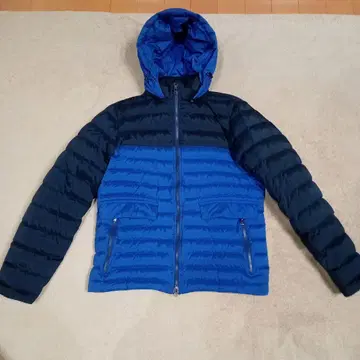 UNIQLO t:down by theory M 사이즈 다운 자켓