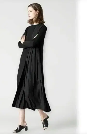 ADORE 롱 원피스 하프 플리츠 니트 이소재 어도어 38