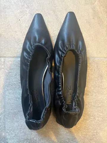 LE TALON 루탈론 블랙 개더 플랫슈즈 24.0