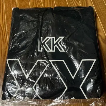 코다 쿠미 풀오버 후드티