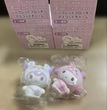 치이카와 x 산리오 캐릭터즈 시크릿 플로키 마스코트 참