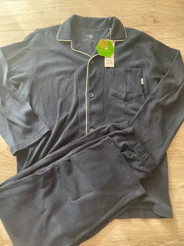 새상품 긴팔 파자마 남성용 M 사이즈 네이비 셀리언트