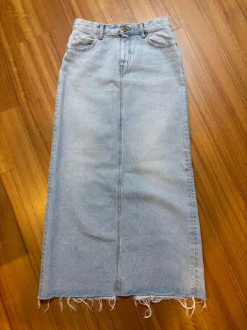 BLACKBYMOUSSY 로우 라이즈 스트레이트 스커트