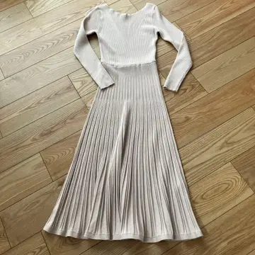 핑크 베이지 롱 원피스 긴팔 V넥