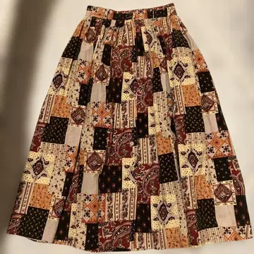 패치워크 패턴 플레어 스커트 2B