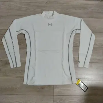 언더아머 콜드기어 새상품 LG