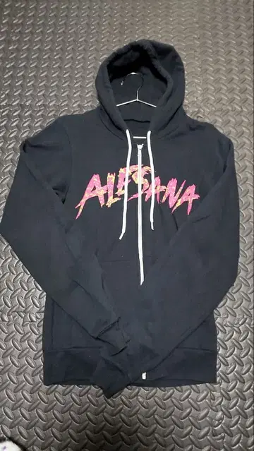 [ 초레어 ] ALESANA 스컬 디자인 후드티 아레사나 스크리모