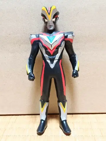 461 라이브 사인 있음 울트라맨 빅토리 14cm 소프트 비닐 피규어