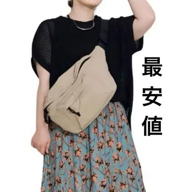 [ 미사용 새상품 ] 오카다 유리 시마무라 바디백 베이지 웨스트 파우치