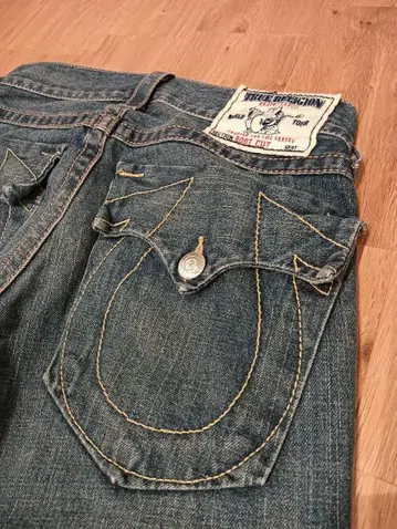 트루릴리전 부츠컷 데님 28