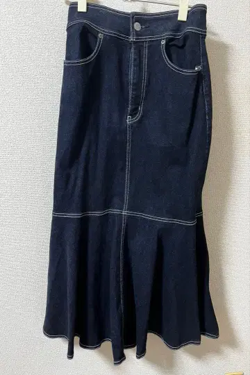 새상품급 AZUL 다크 데님 머메이드 스커트 아즈르 스커트