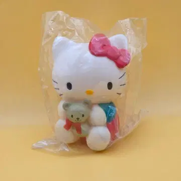 헬로키티 인형 피규어 곰 안고 미개봉