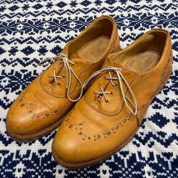 메달리온 가죽 신발 ANGELA SCOTT 36 사이즈