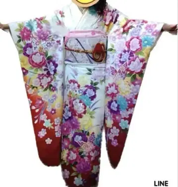 꽃무늬 화이트 후리소데