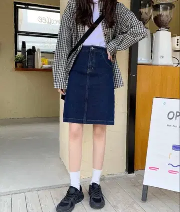 [ URGE ] 무릎 기장 데님 스커트 네이비 S