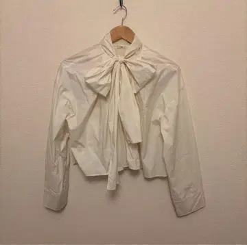 IENA 리본 타이 블라우스