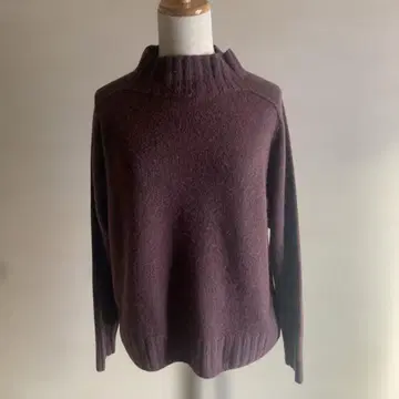 마가렛호웰 트위스티드 캐시미어 울 니트 스웨터