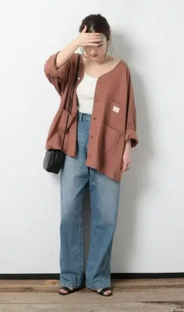 PENNEY'S/페니즈 별주 빅 실루엣 노카라 커버올 브라운