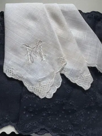 와코 화이트와 다크 블루 손수건 2장 세트 [ 미사용 새상품 ]