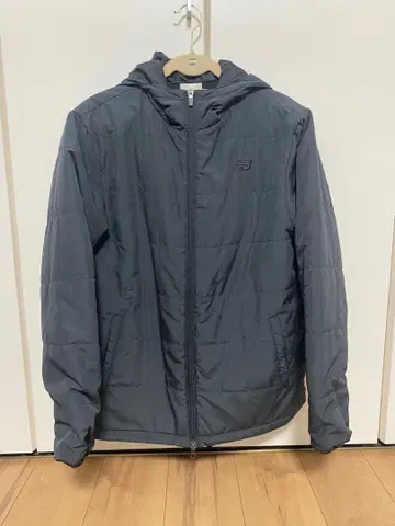 New Balance 후드 부착 다운 자켓