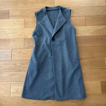 [택 포함 새상품] 옷깃이 있거나 없게 할 수 있는 변형 베스트