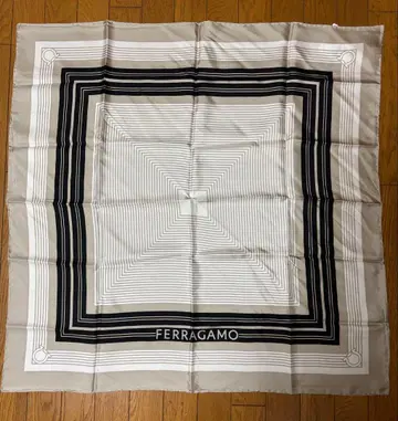 FERRAGAMO 페라가모 스카프 90 x 909