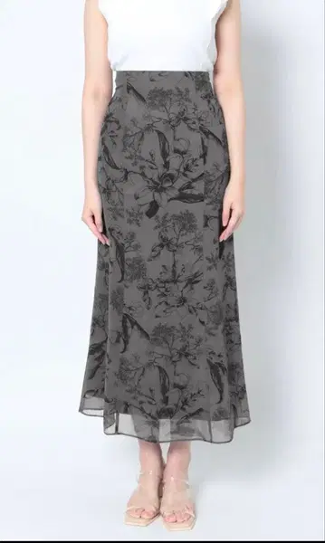 LAGUNAMOON 라그나문 보타니컬 플라워 내로우 스커트 M 새상품