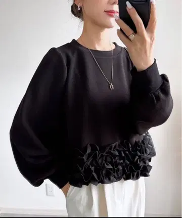 [ ZOZO 한정판 ] 스무스 종이상자 밑단 프릴 상의