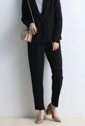 미사용 라난 여성용 티셔츠 소재 테일러드 자켓 팬츠 세트 블랙 M