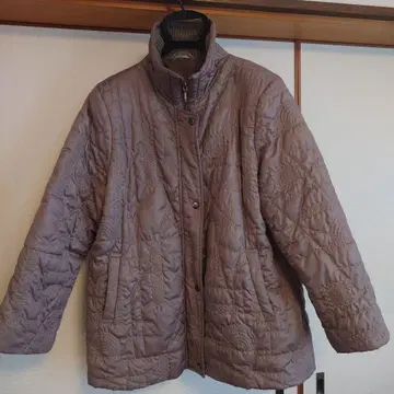 그레이 베이지 멋진 퀼팅 자수 자켓 경량 충전솜 3L 전체 자수