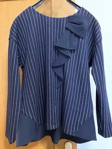 로즈 티아라 니트 울 상의 프릴 38 가을/겨울