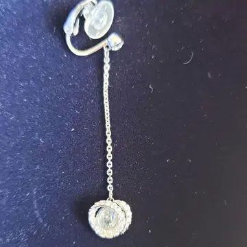 Swarovski 체인 달린 귀찌 [ 한쪽만 ]
