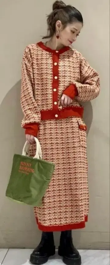 그린 파크 트위드풍 라메 니트 셋업