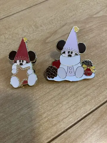 미키 크리스마스 핀 배지 세트