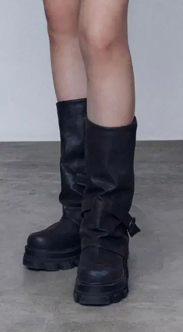 EMODA 커버 탱크 부츠 블랙 통굽 L 사이즈 표기