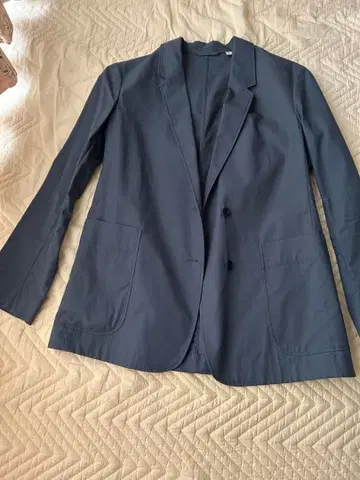 다크 그레이 테일러드 자켓 M 사이즈 유니클로