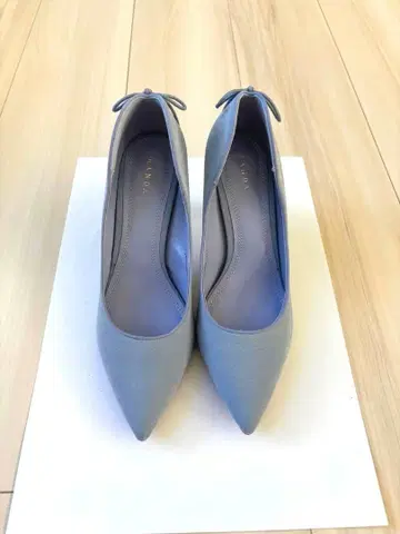 RANDA 블루 리본 포함 펌프스 힐