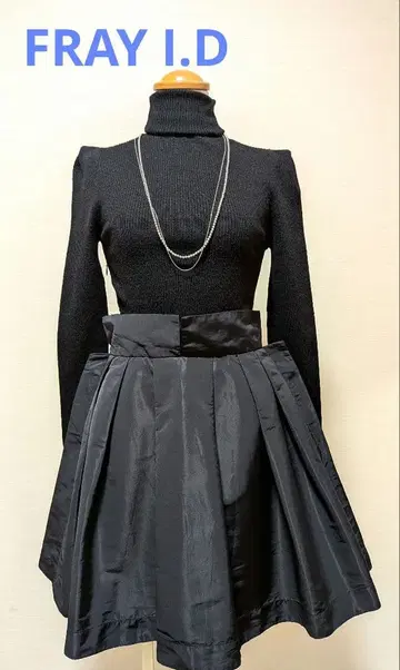 [ FRAY I.D ] 니트 도킹 원피스 무릎 기장