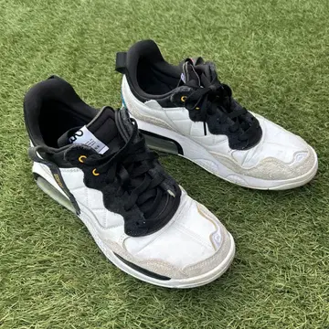 Jordan 스니커즈 화이트/블랙 28cm