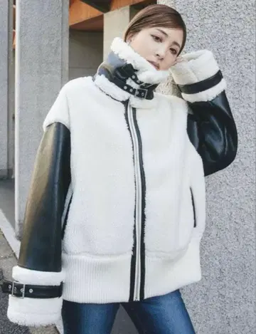 새상품 미사용 GYDA 아우터 빅 컬러 와이드 리브 B-3 자켓 보아