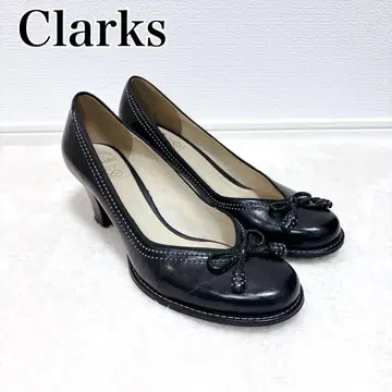 Clarks 블랙 가죽 하이힐 펌프스