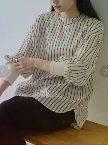 퓨어세신 스트라이프 레이어드 풀오버 블라우스