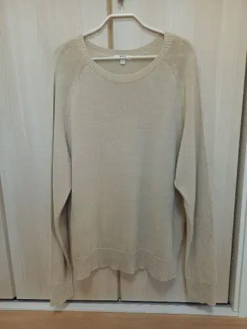 UNIQLO 베이지 니트 스웨터 M