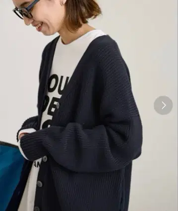 [ 컨디션 최상 ] FRAMeWORK V넥 가디건 니트 네이비