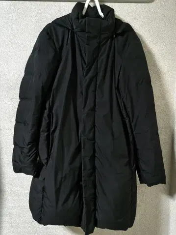 유니클로 심리스 다운 코트 블랙 S