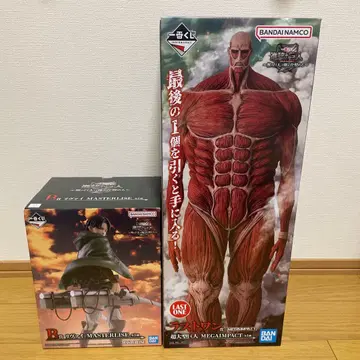 진격의 거인 피규어 세트