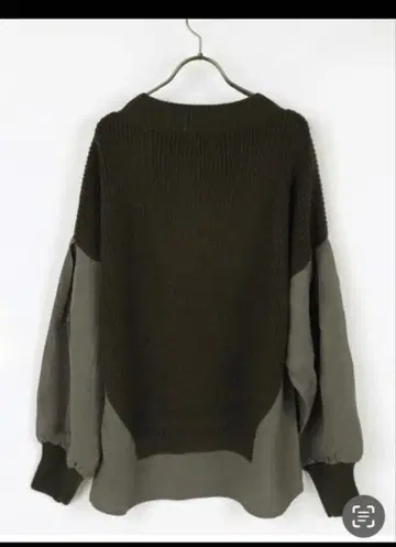 새상품 야마다야 스루 7 도킹 디자인 니트 다크 그린